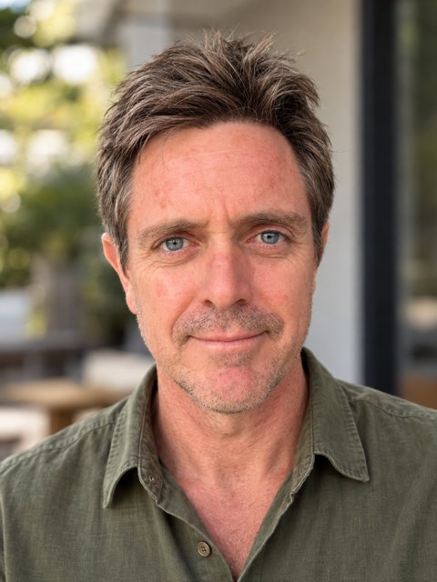 Dr Simon Costanzo